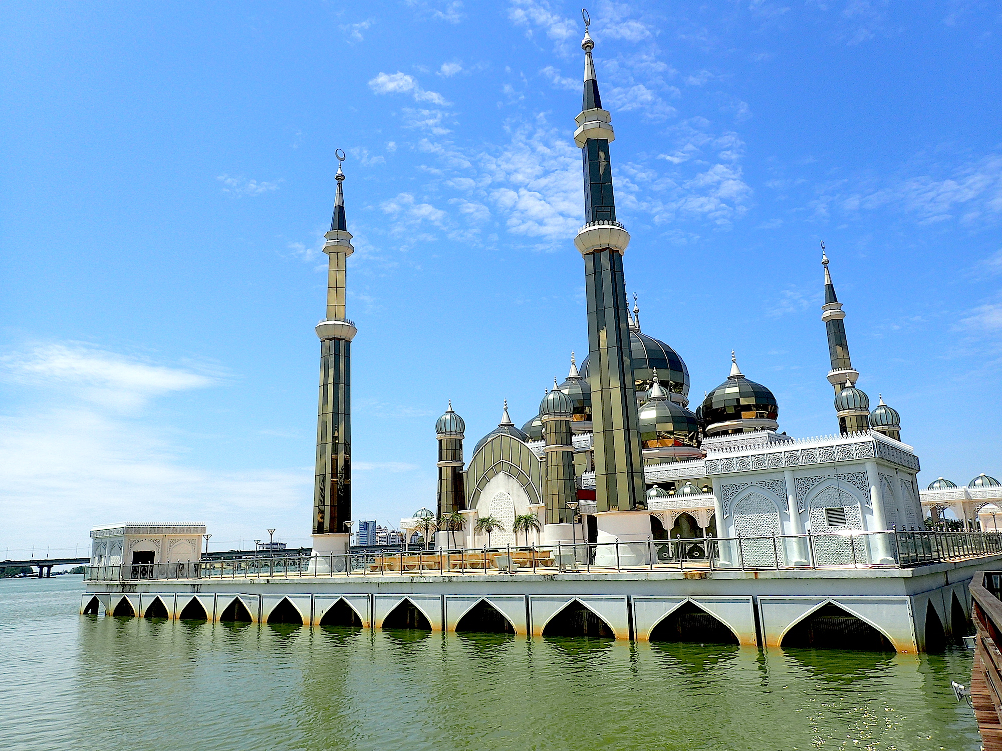 Crystal masjid par Juliette Salzmann