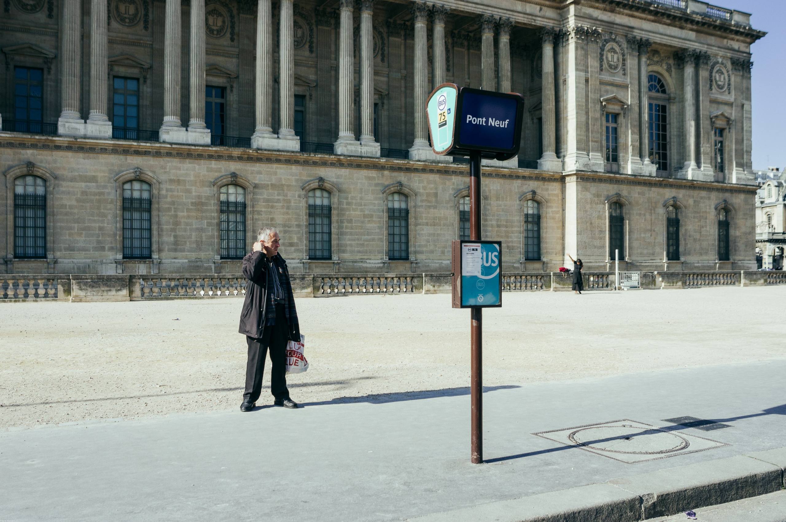 Louvre par Pierre Montant