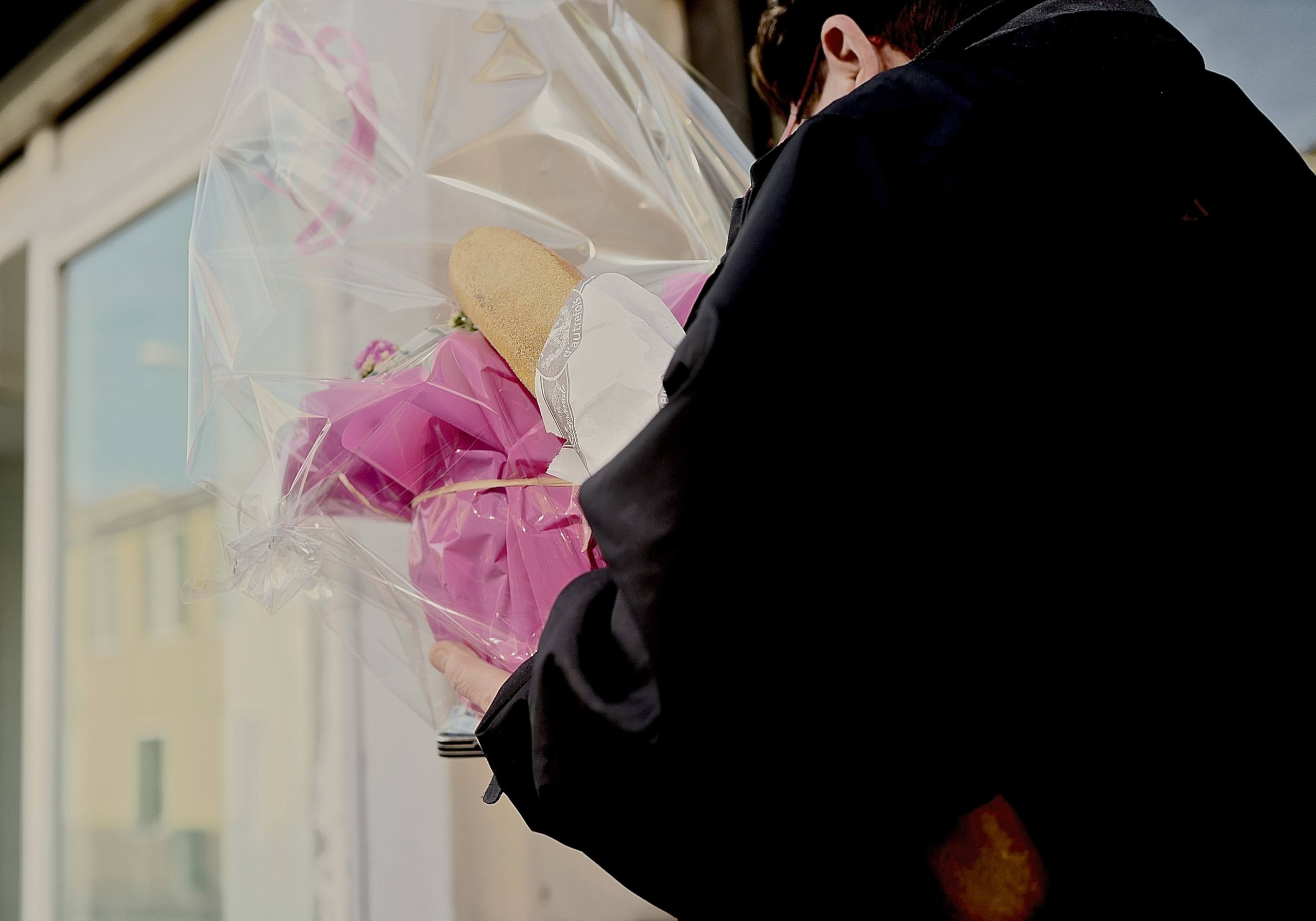 Du pain et des fleurs. par Gérard Dubois