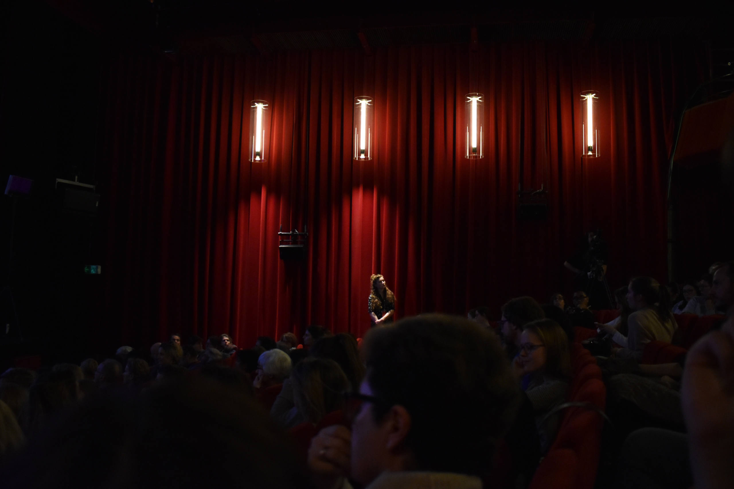 FIFDH, Women on waves par Justine Grespan