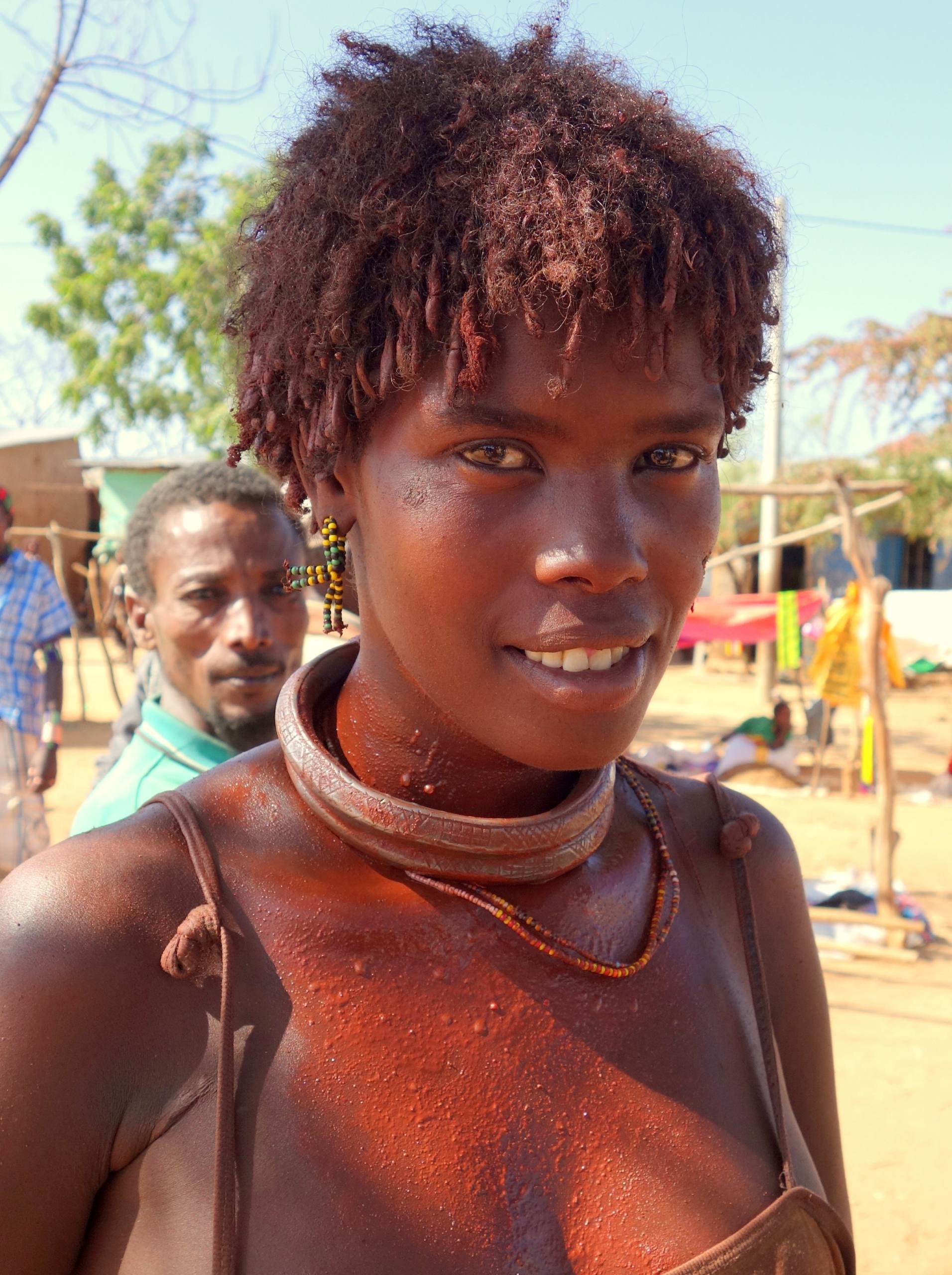 A Turmi, dans la vallée de l’Omo par John Grinling