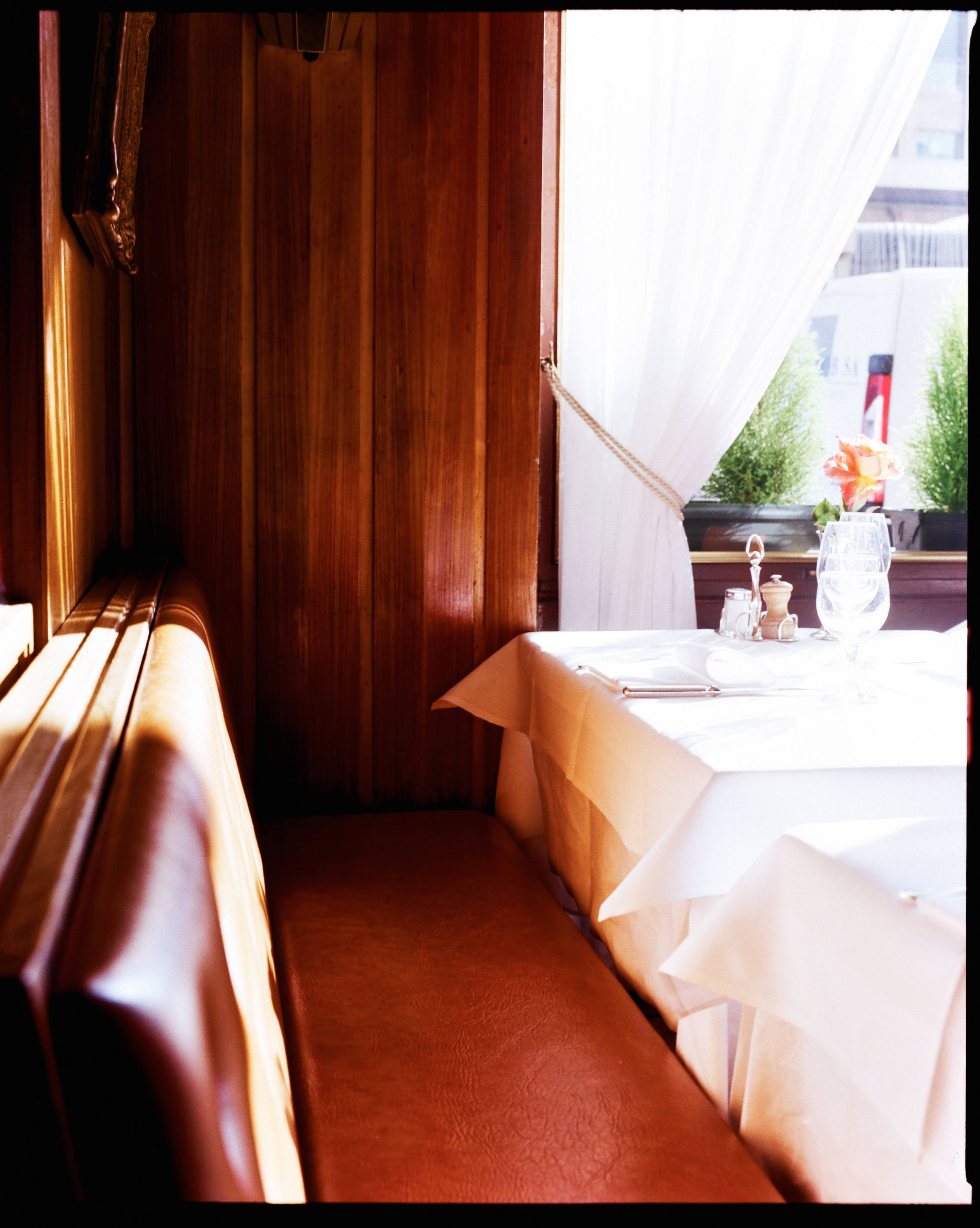 Roberto restaurant par Anouk Schneider