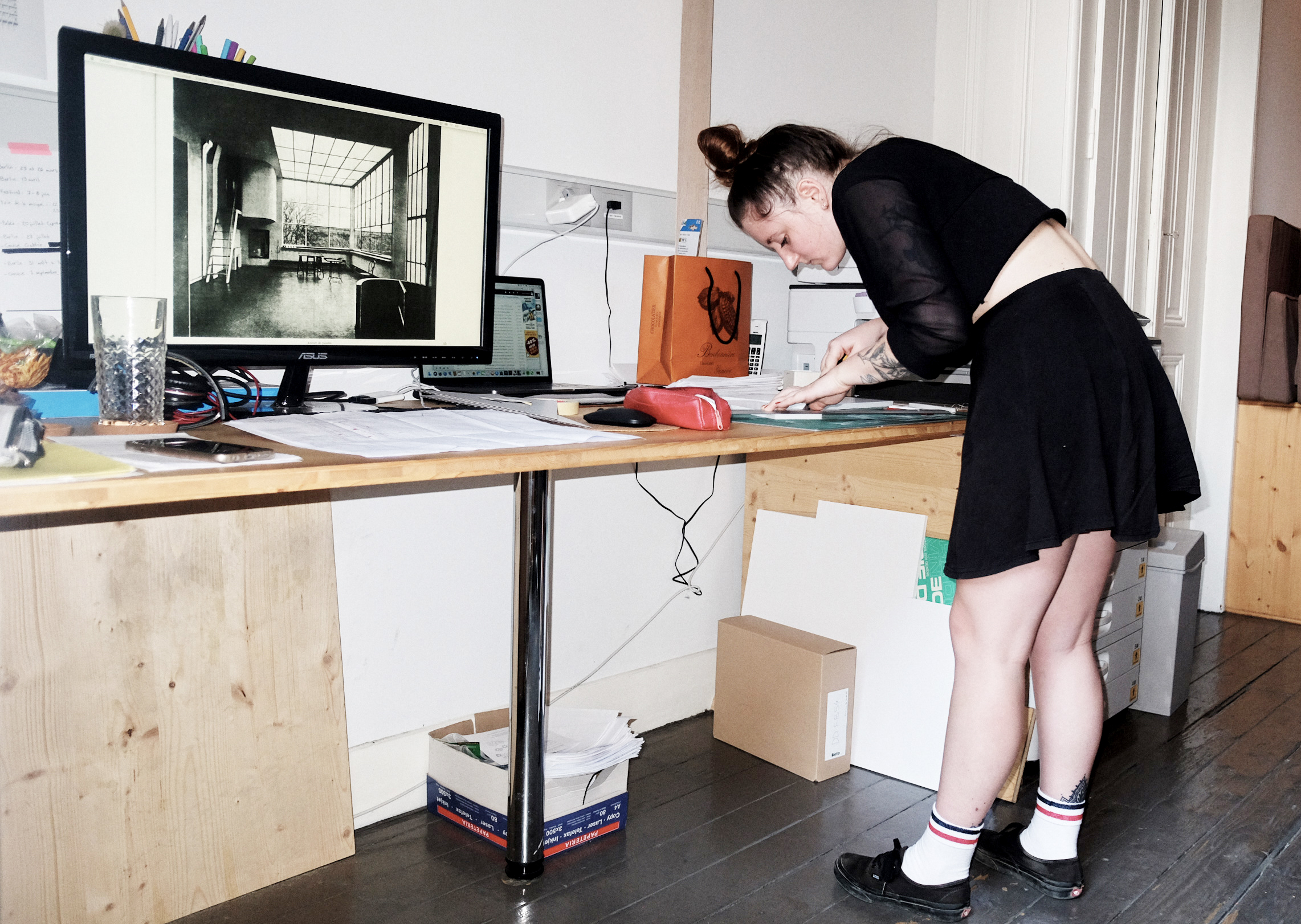 Maéva at work par Anouk Schneider