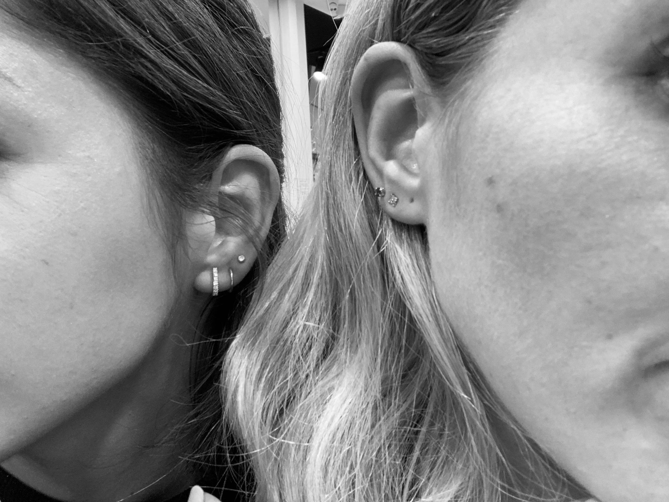 New piercings par Anna Salzmann