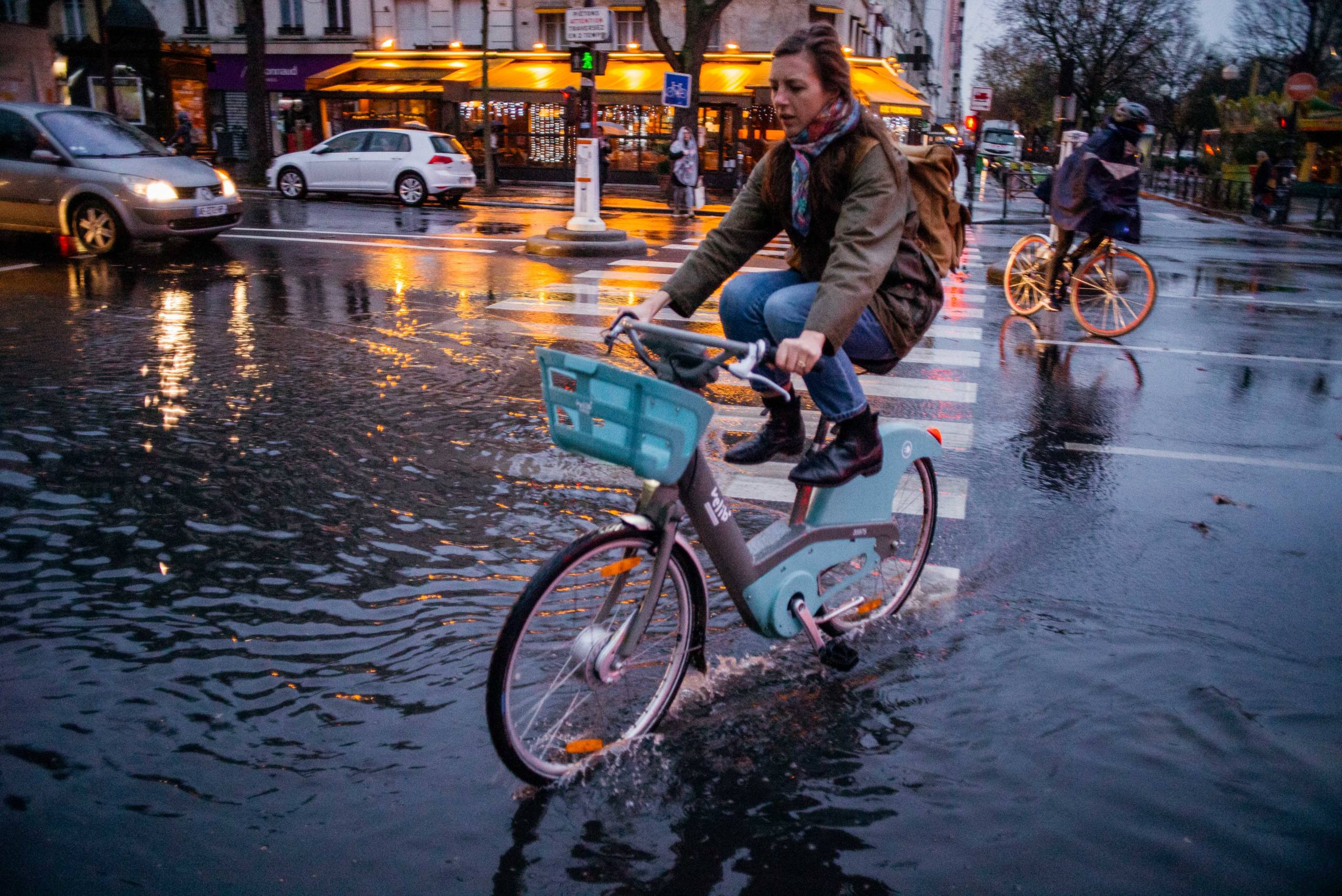 fine pluie par Pierre Montant