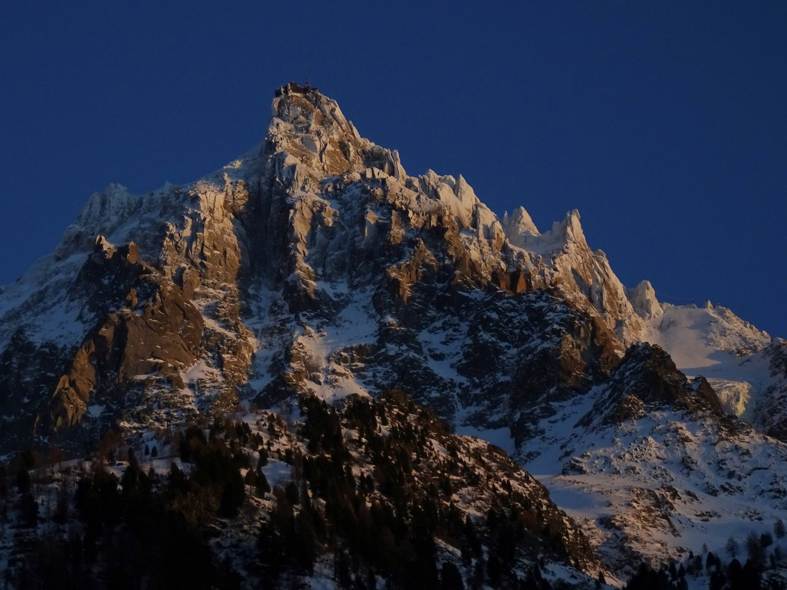 L’Aiguille du Midi par John Grinling