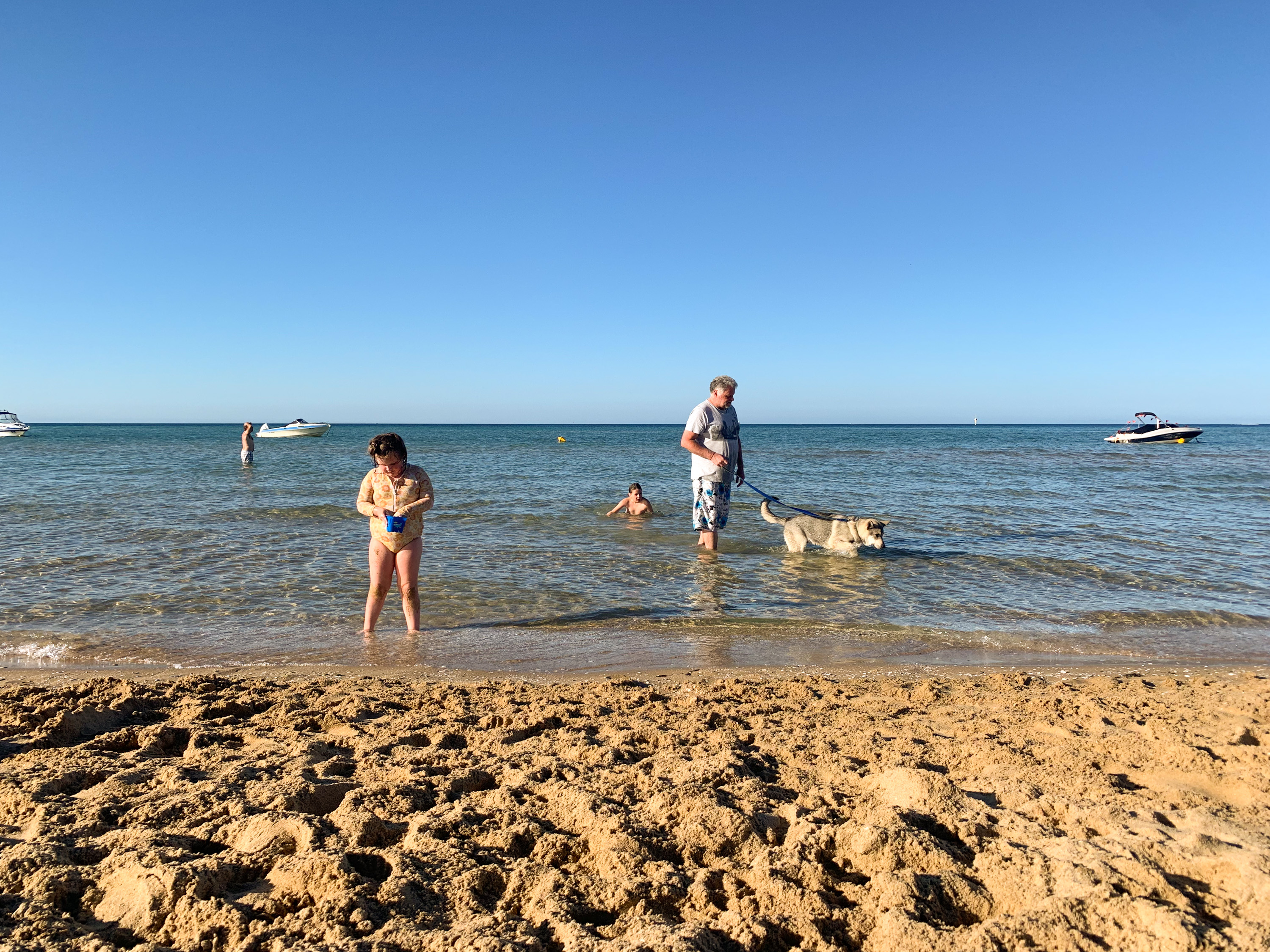 Beach evenings par Anna Salzmann