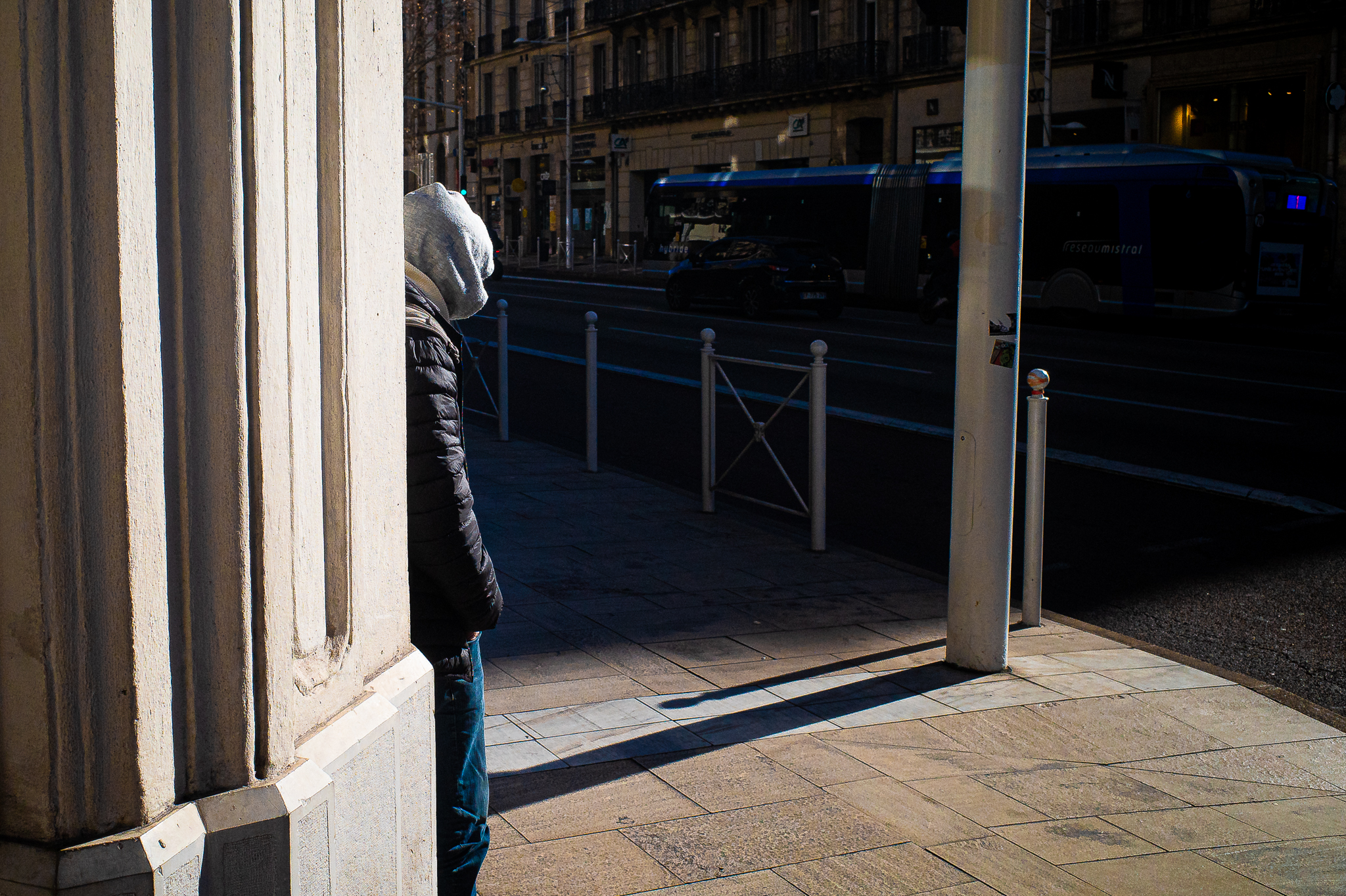 Round the corner par Gérard Dubois