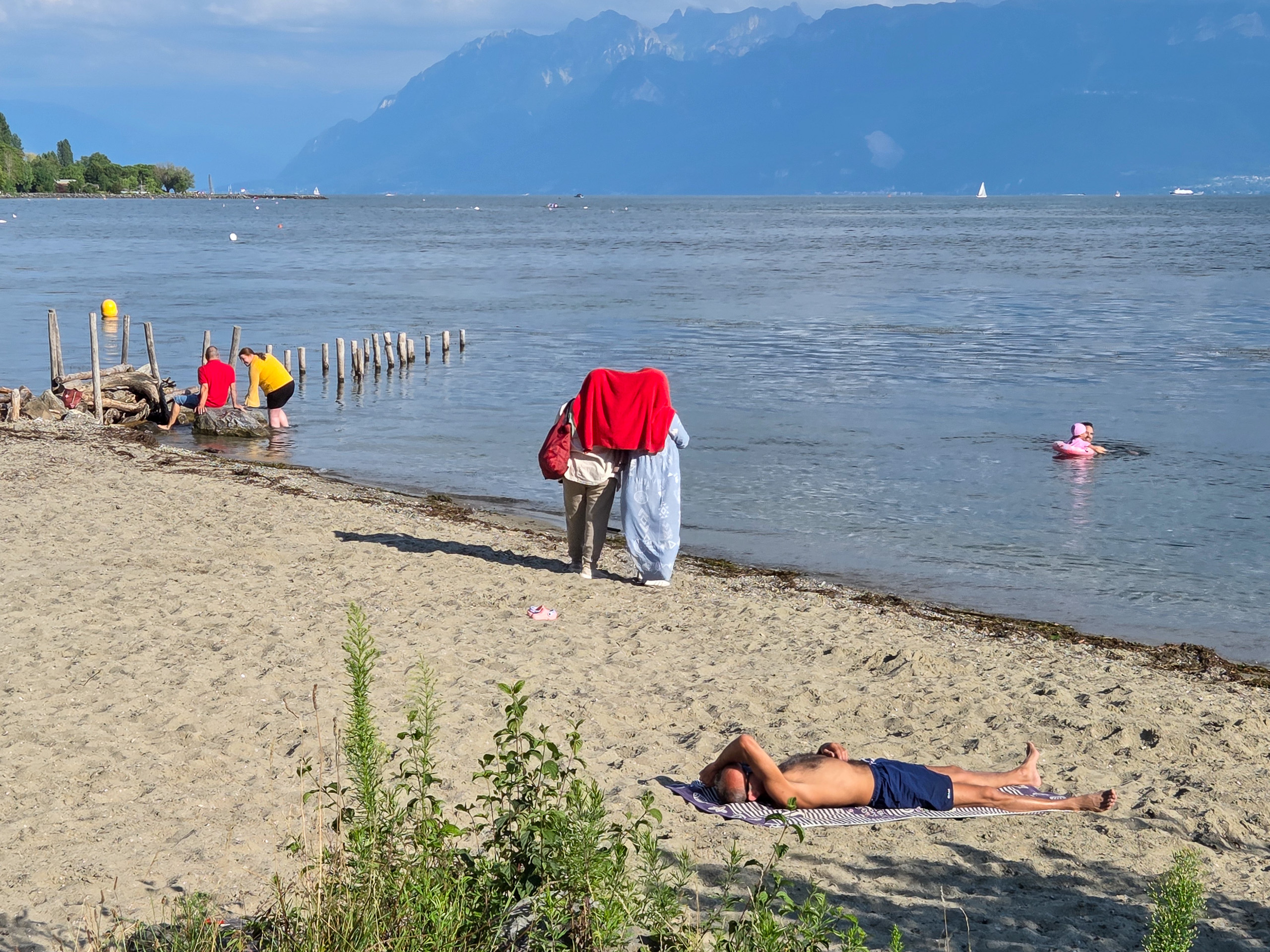 Le dialogue des zamies (photojournala__e 2332) par Anne Wyrsch