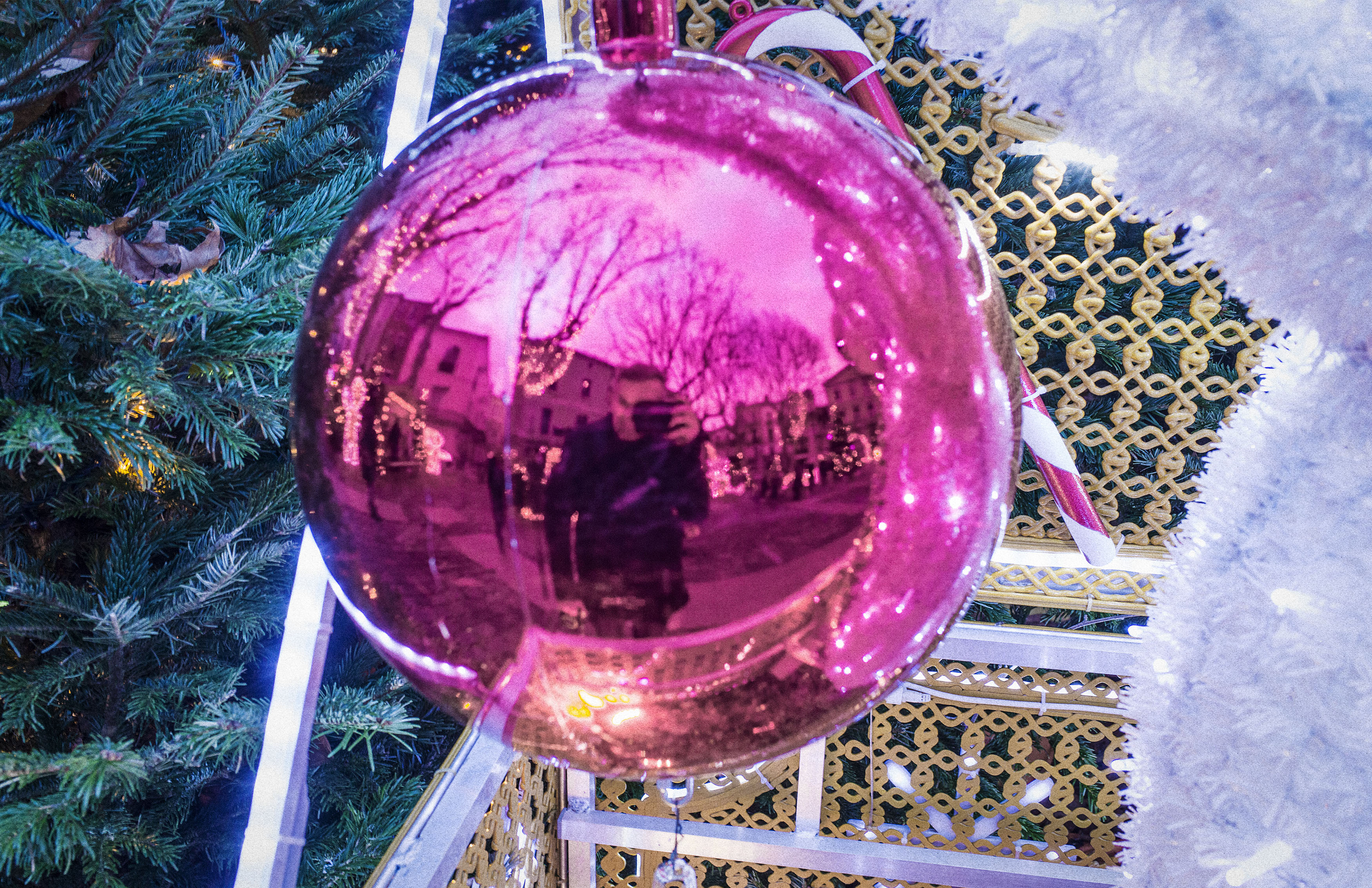 #noname 2528 par Pascal Kempenar