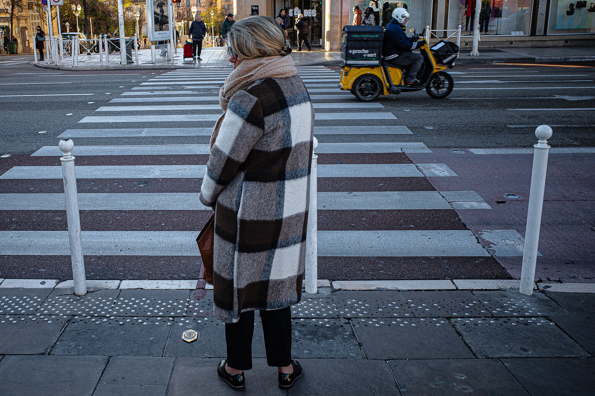 La rue sera euclidienne ou ne sera pas…. par Gérard Dubois