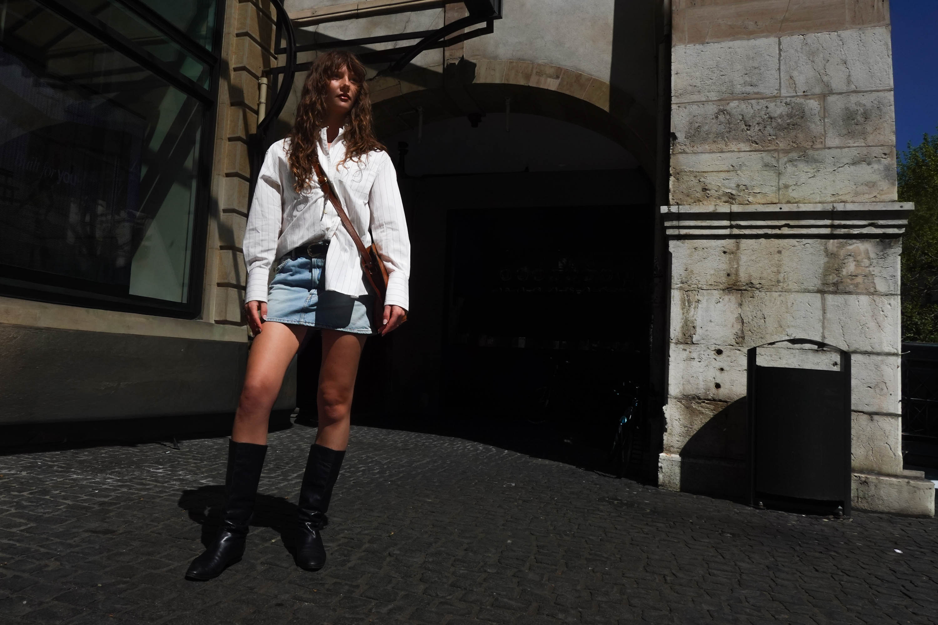 Lighting comes from positive energy par Michel Bruno