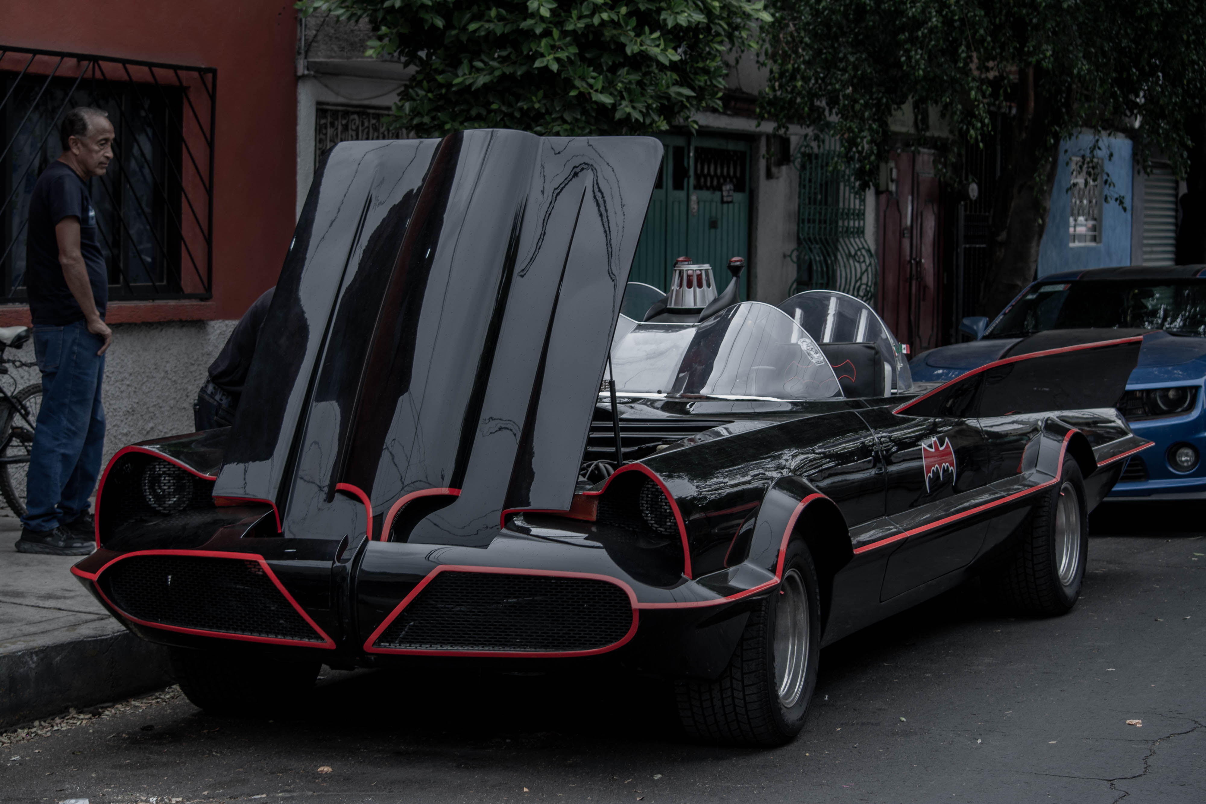 Batimovil par Rodrigo Alonso