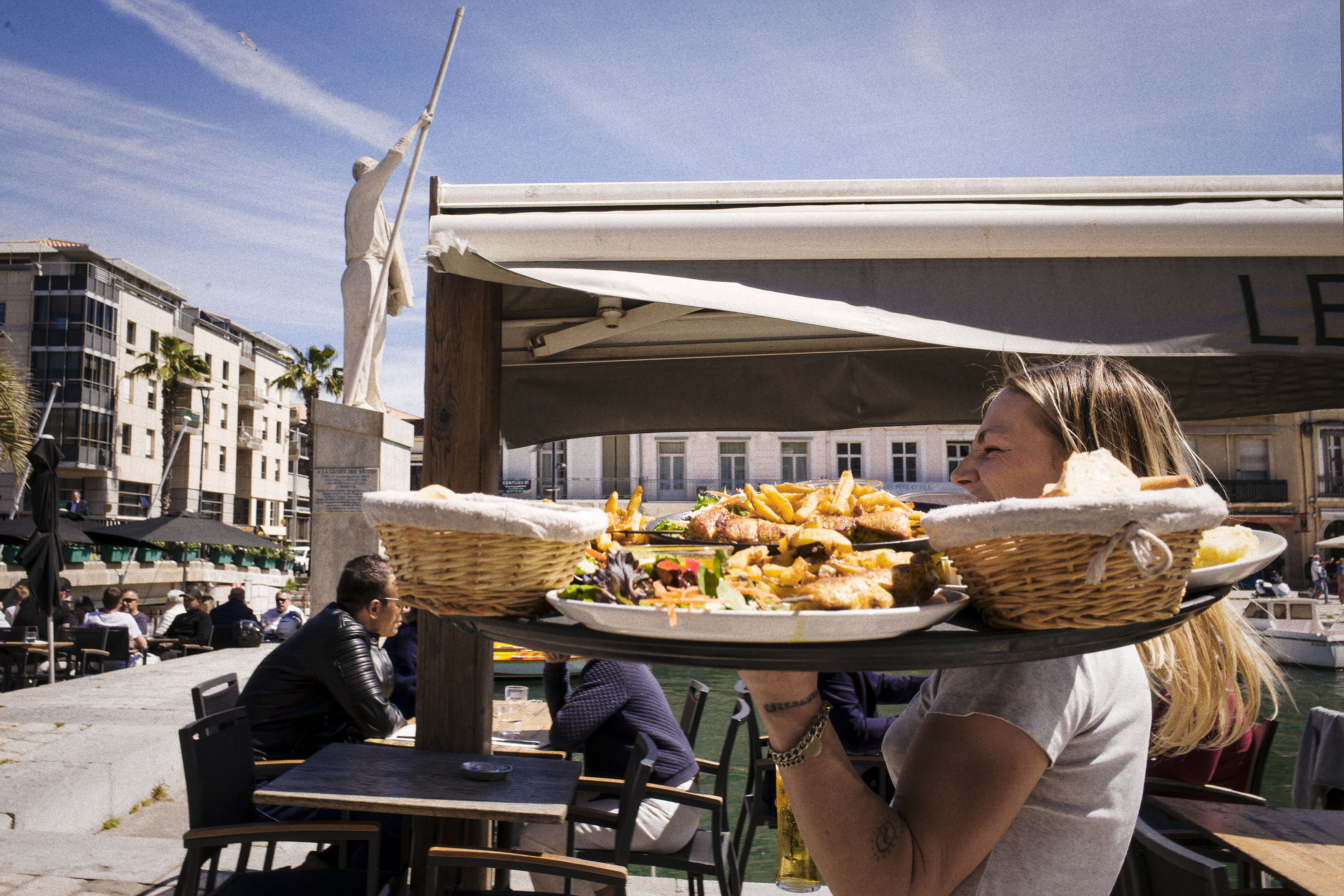 #noname 2596 par Pascal Kempenar