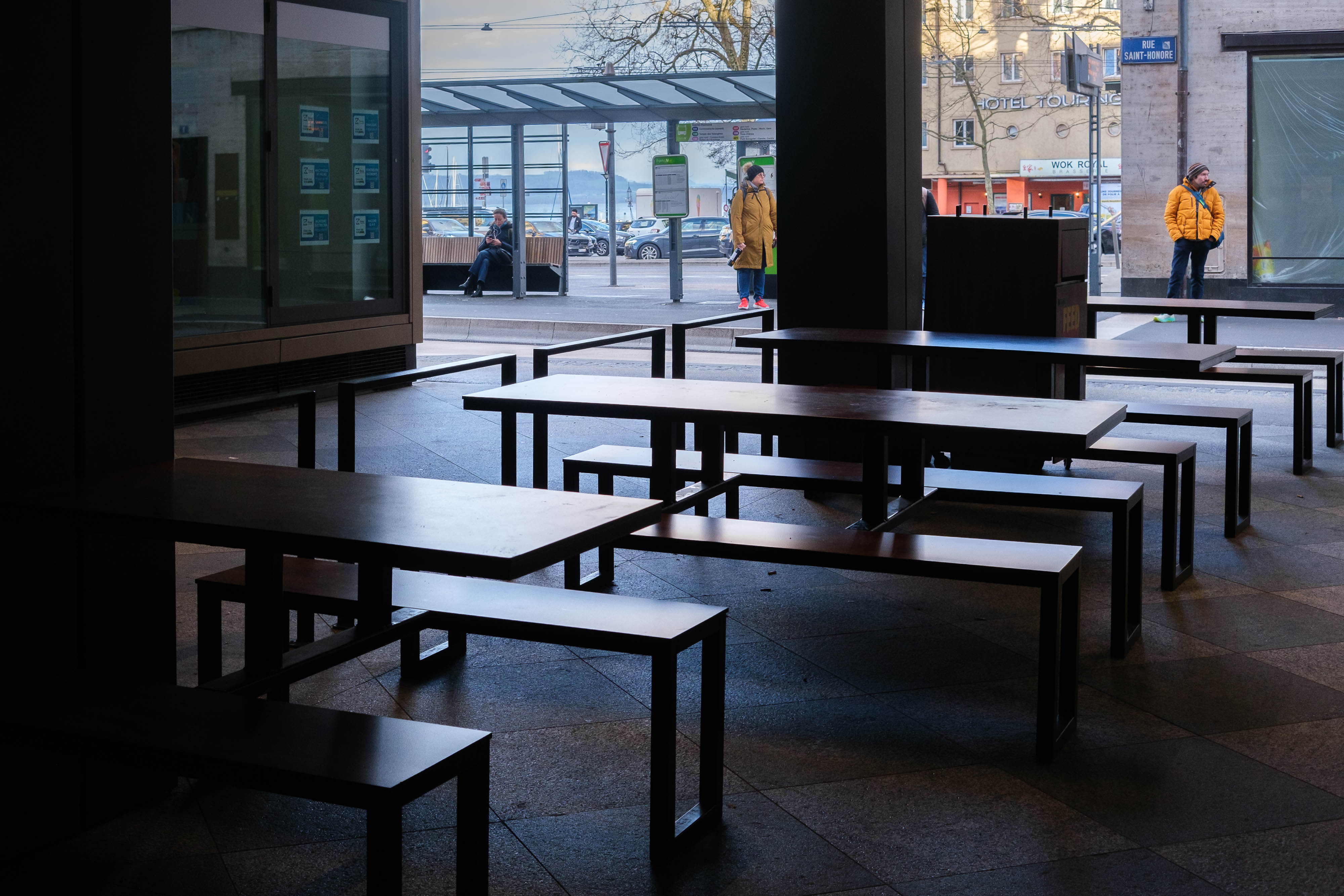 Deux jaunes personnes (photojournala__e 2577) par Anne Wyrsch