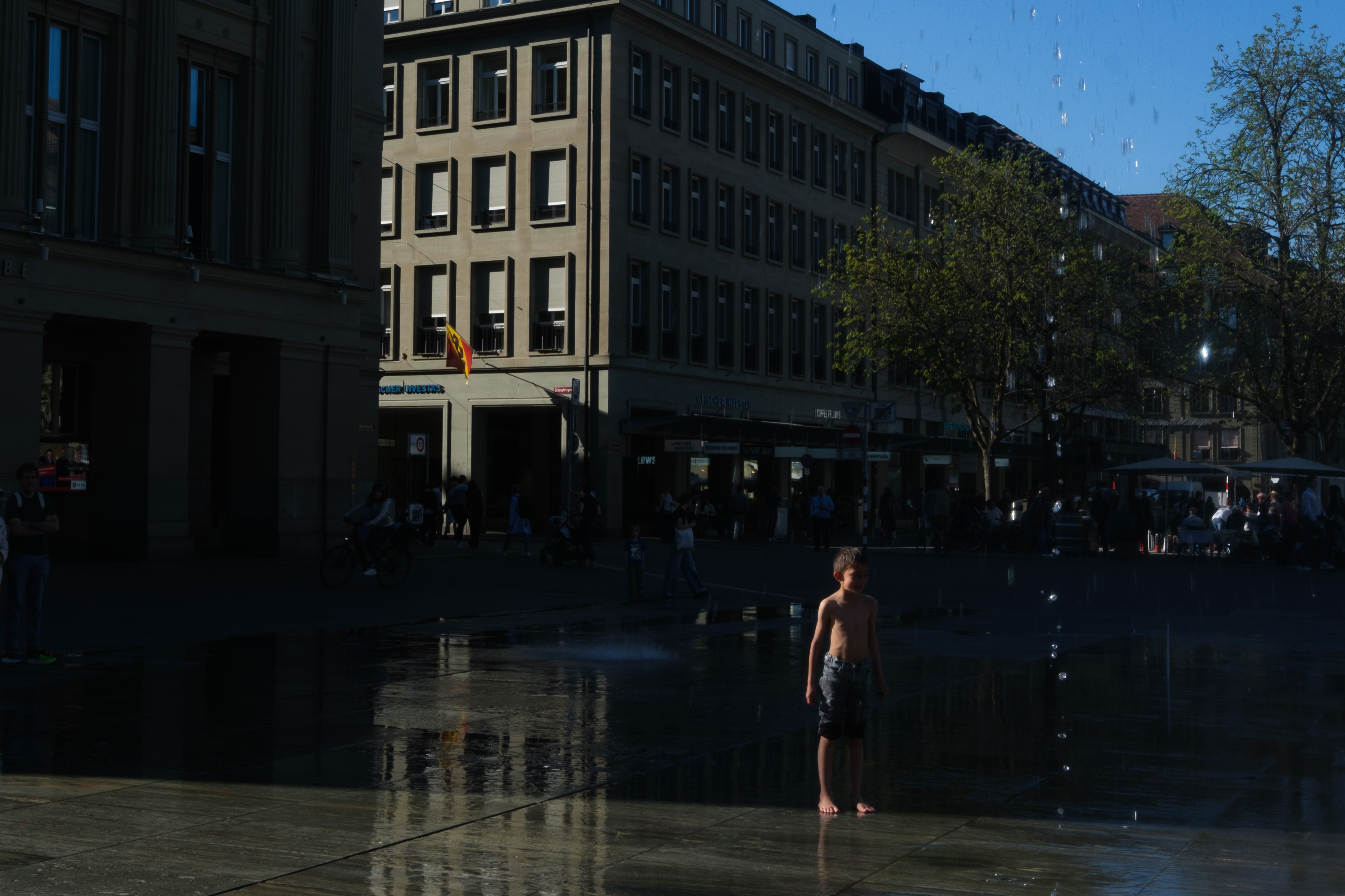 Être un gamin au printemps (photojournala__e 2583) par Anne Wyrsch