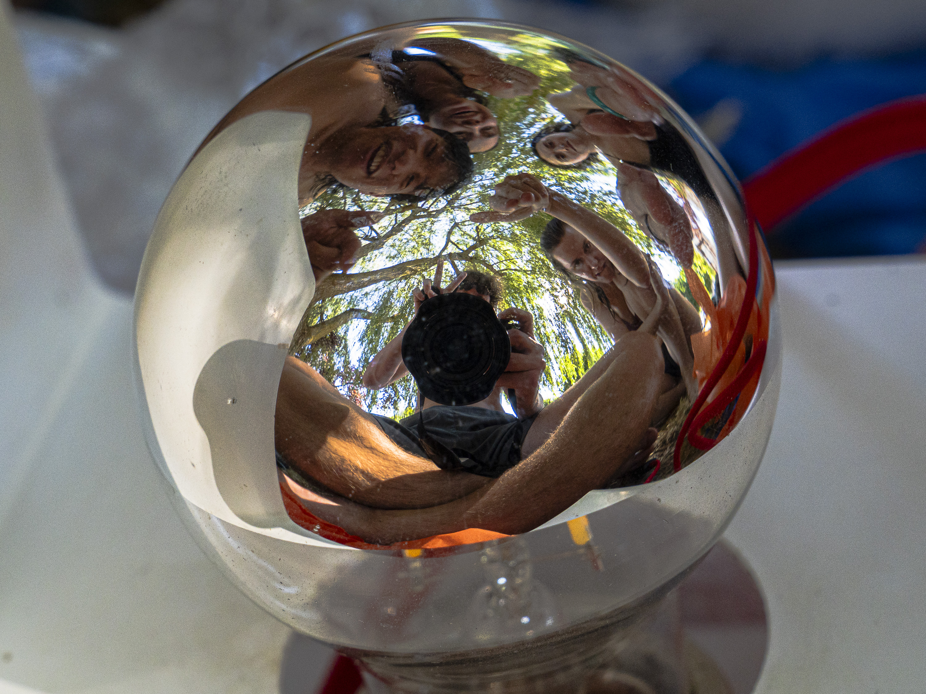 Boule de souvenirs par Yona Tobler