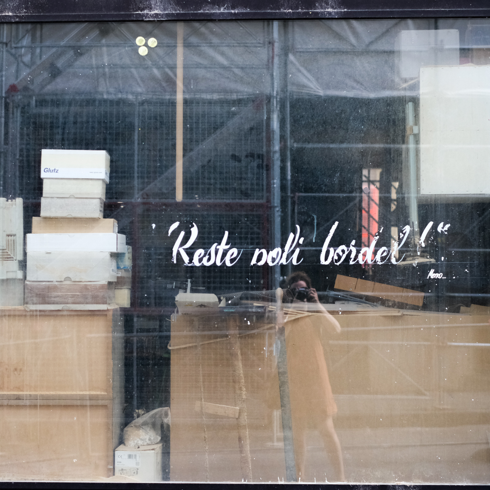 Ouais, merde, quoi ! (photojournala__e 2680) par Anne Wyrsch