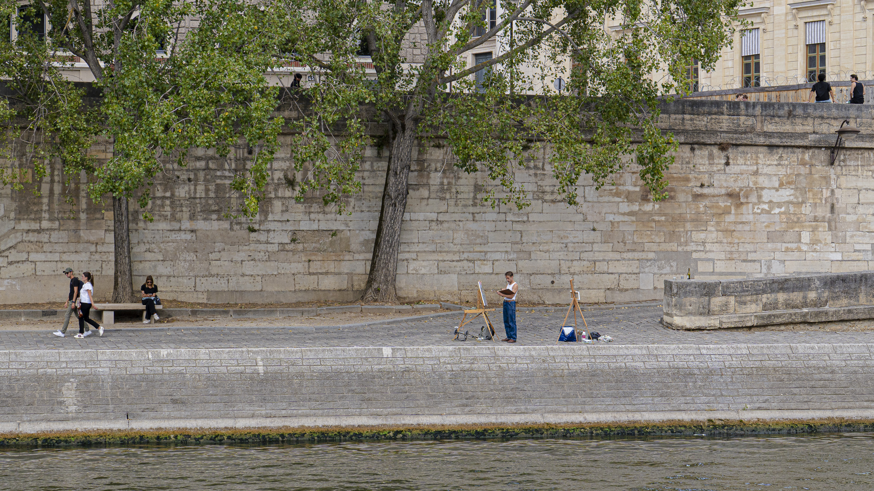 Peintre en Seine par Yona Tobler