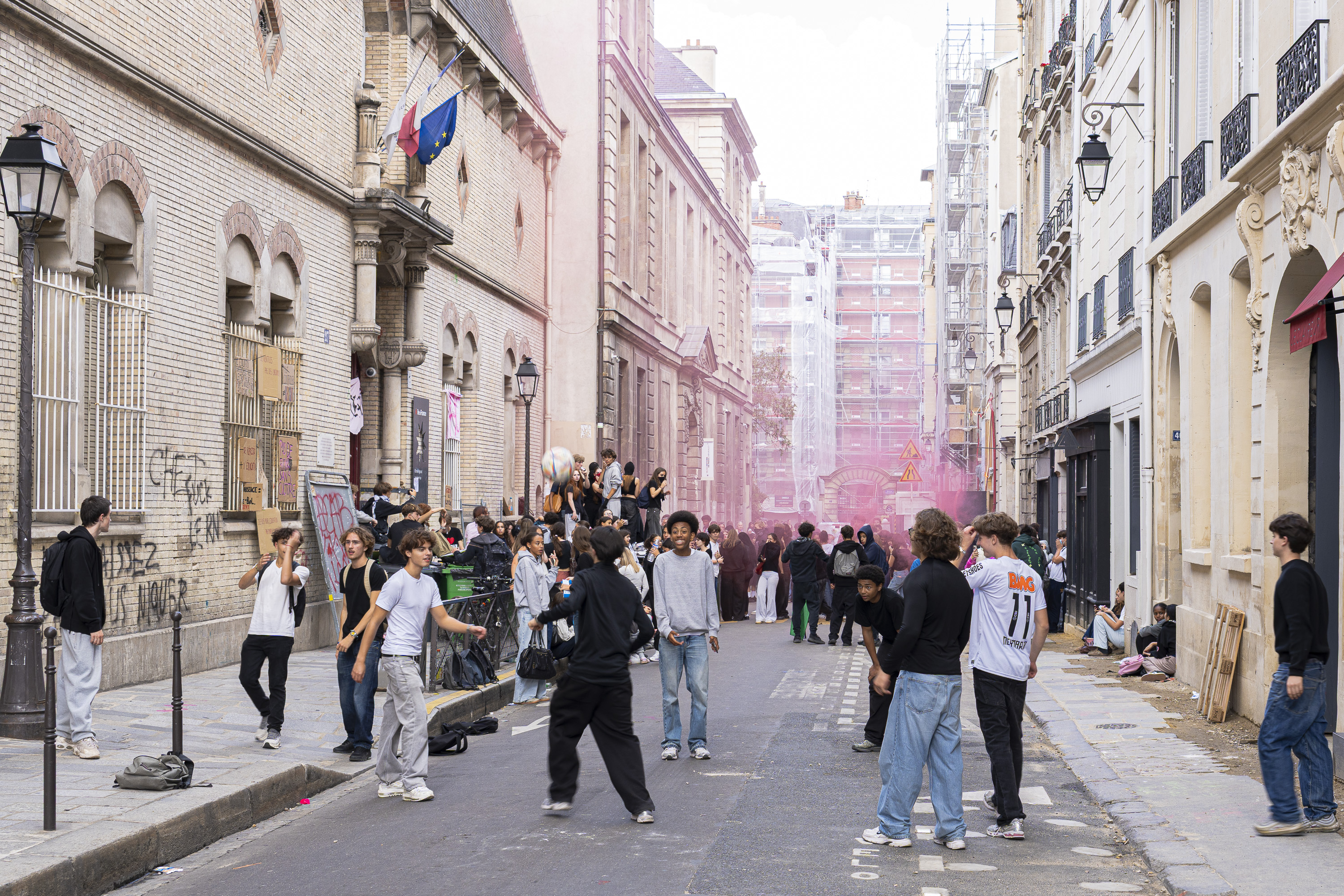Quand la police n’est pas là, les sourires le sont ! par Yona Tobler
