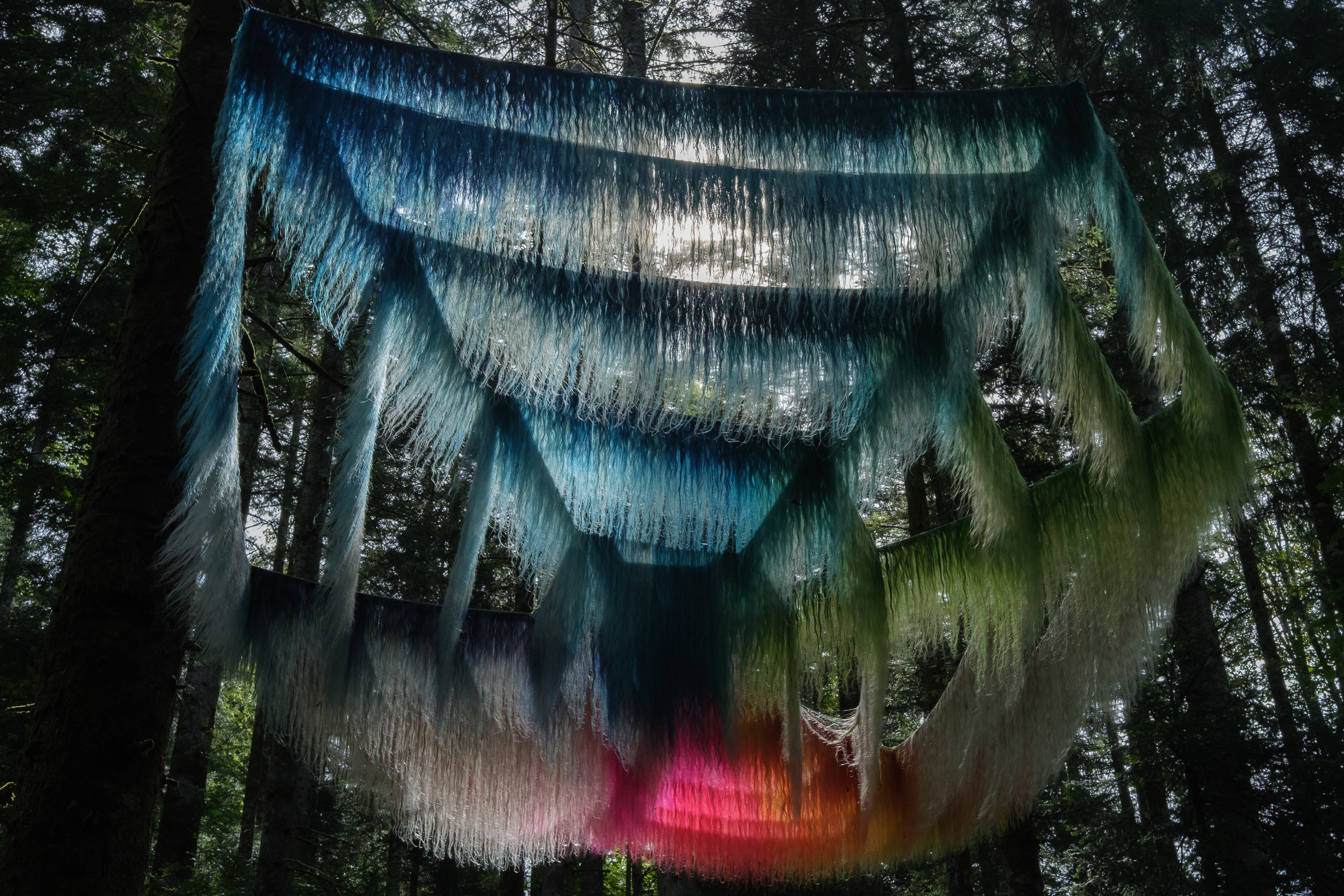 Nach Môtiers (photojournala__e 2748) (Oeuvre- Julie Monot) par Anne Wyrsch