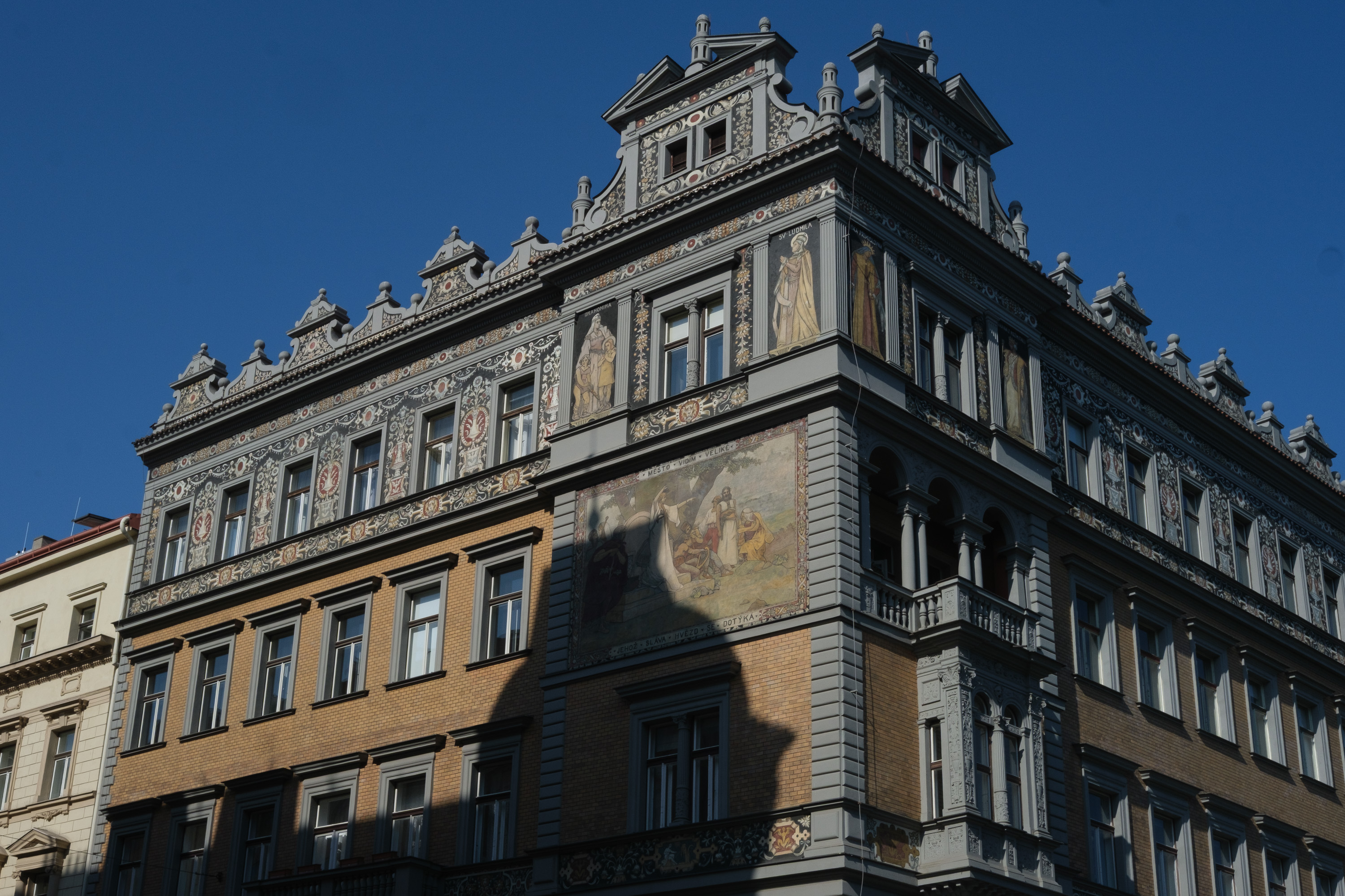 La façade (photojournala__e 2761) par Anne Wyrsch
